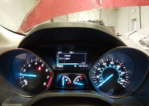 2015 Ford Escape Titanium z USA, uszkodzony, nr VIN 1FMCU9J9XFUB91359